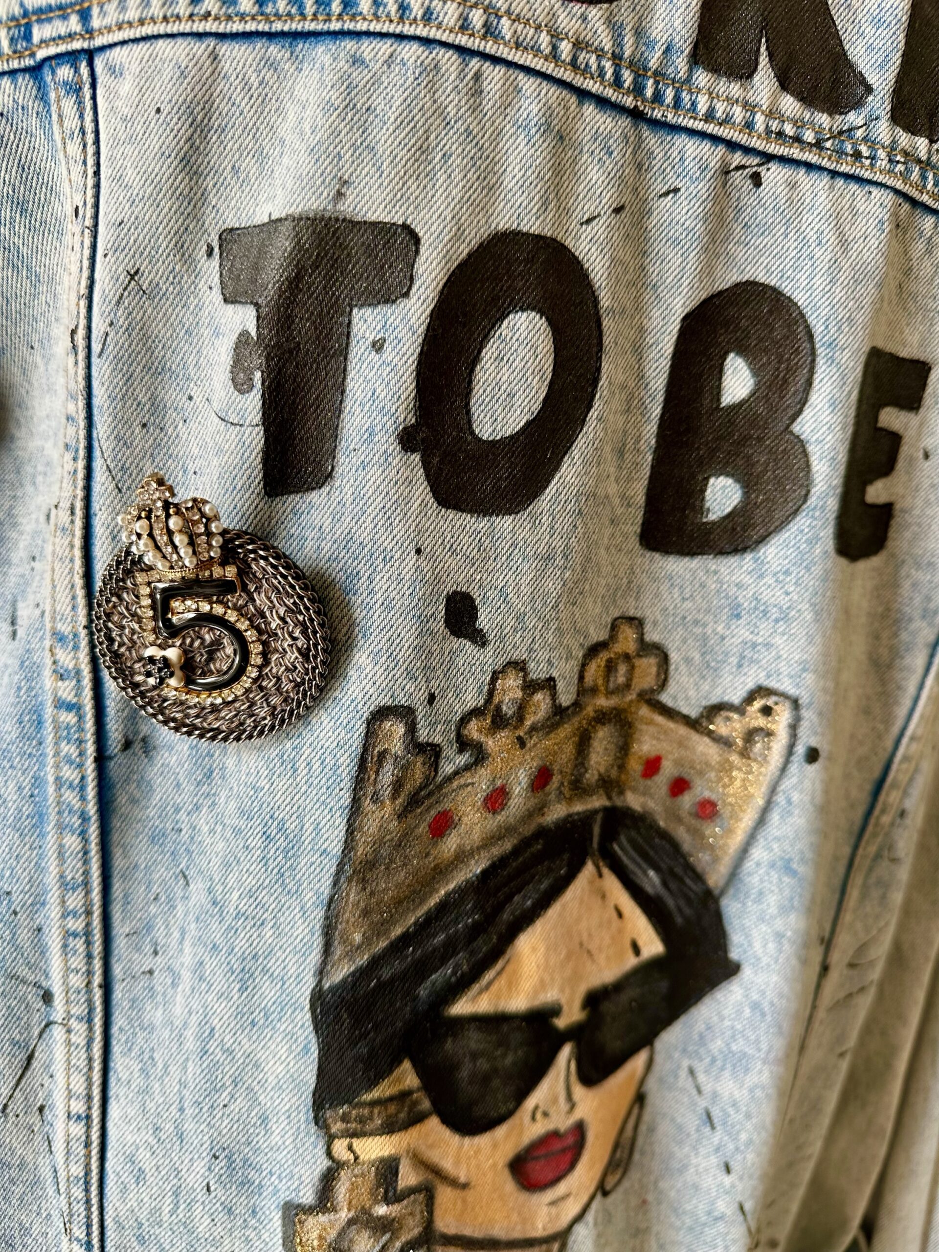 Queen Jacket - Image 9