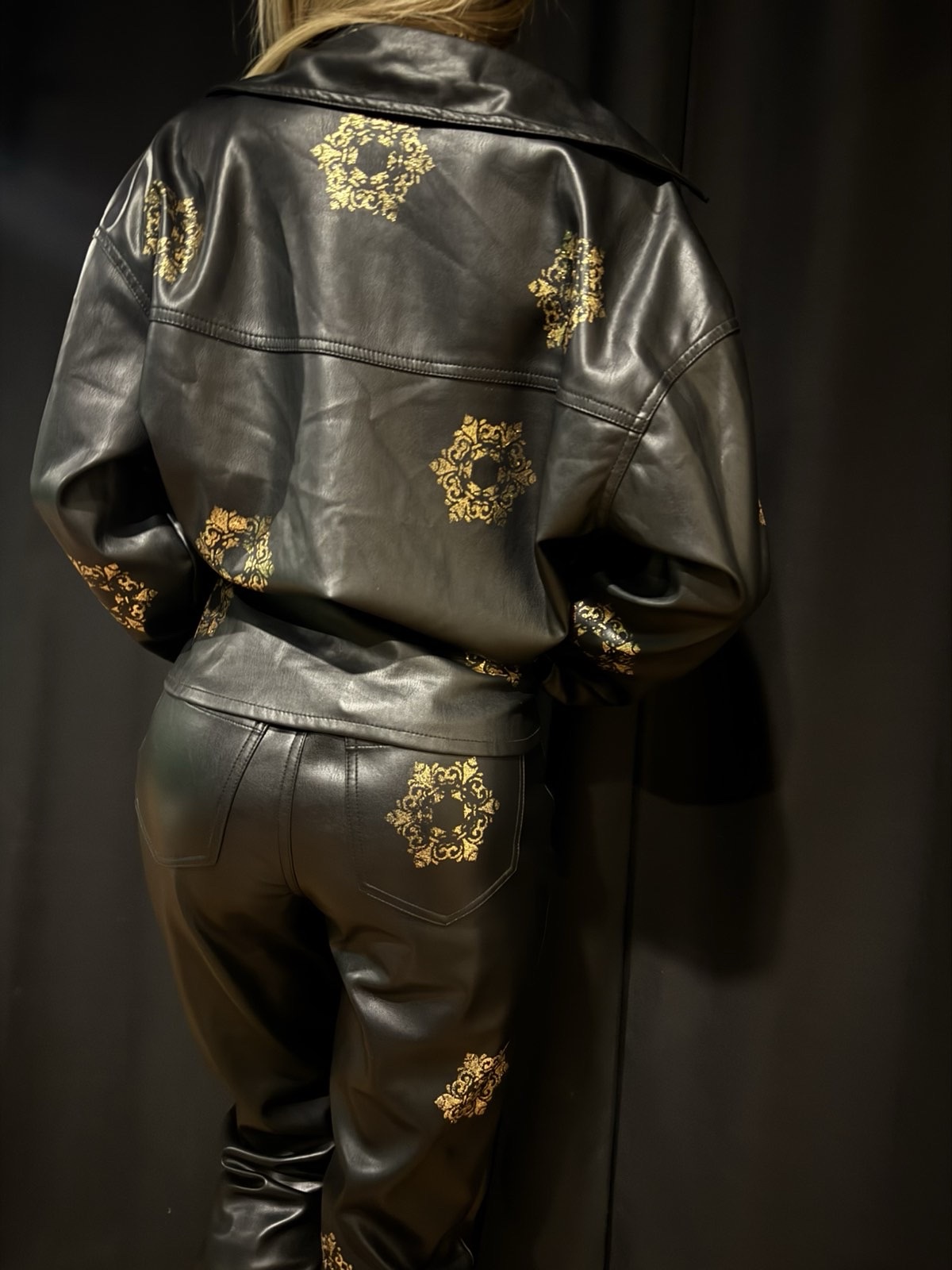 Custom-Designed leather set - Image 4