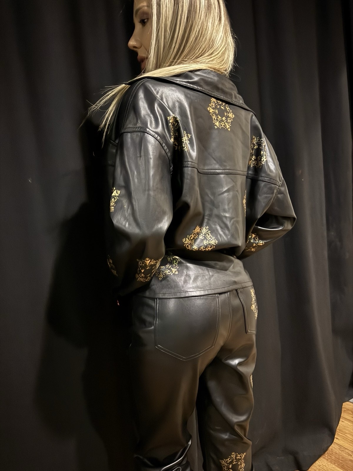 Custom-Designed leather set - Image 5