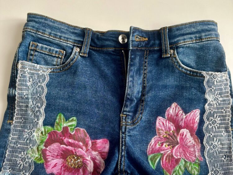 🌺Flowers Denim Shorts 🌺