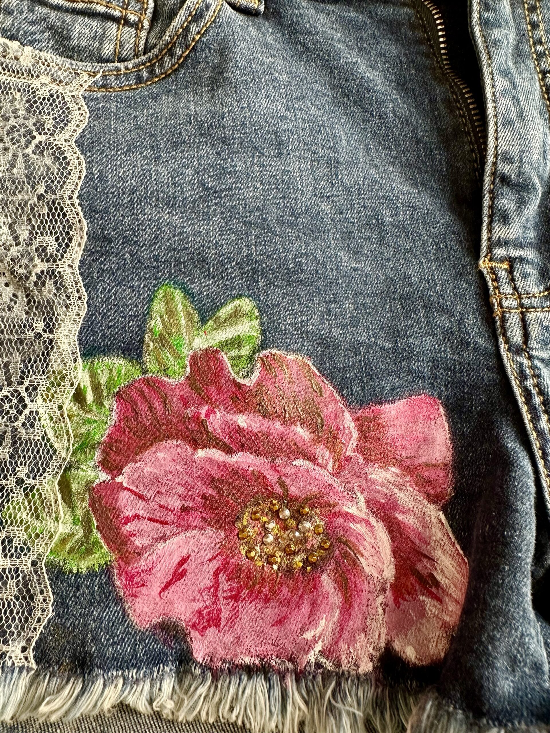 🌺Flowers Denim Shorts 🌺 - Image 3