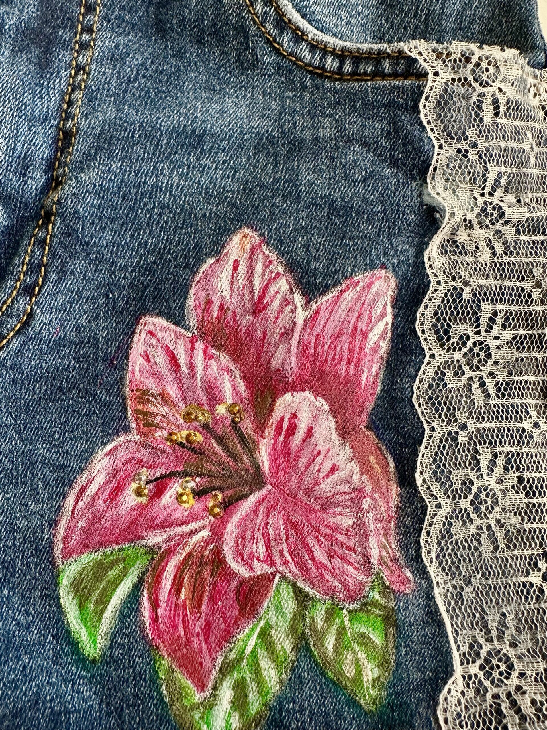 🌺Flowers Denim Shorts 🌺 - Image 2
