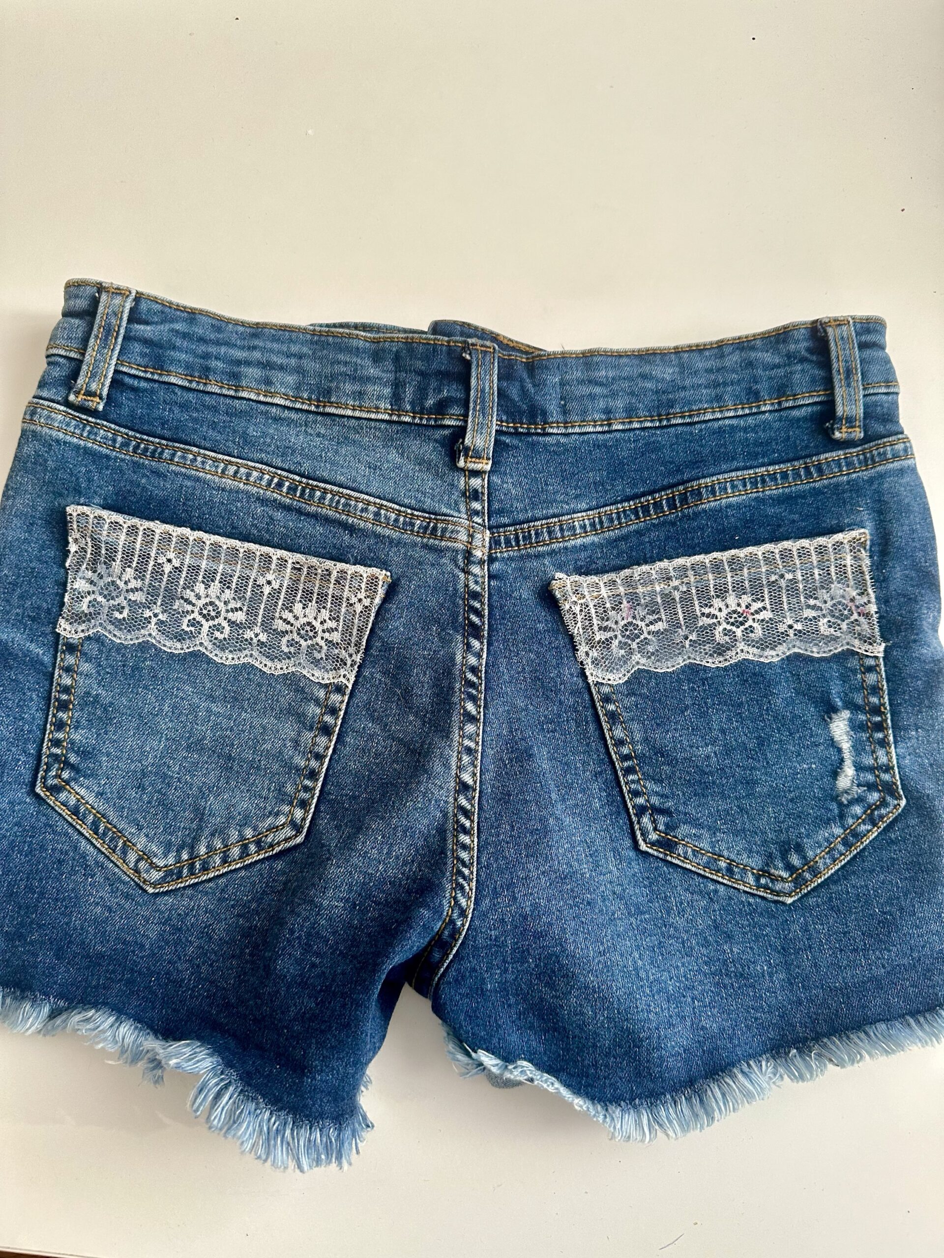 🌺Flowers Denim Shorts 🌺 - Image 4
