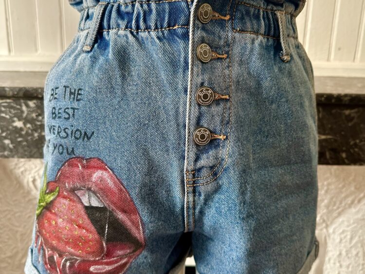 🍓Strawberry Denim Shorts